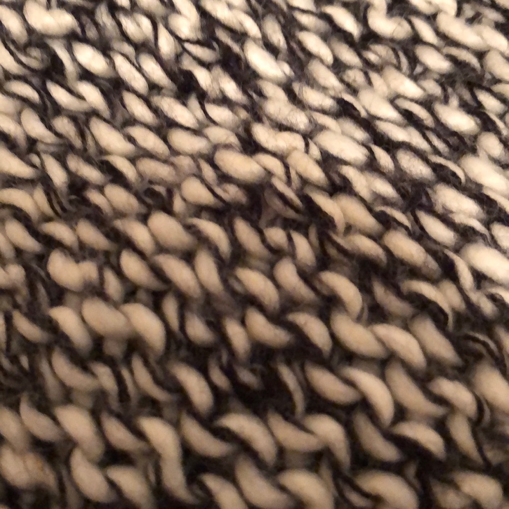 Loft scarf - Picture 2 of 2